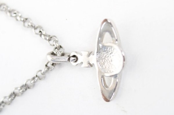 画像2: ヴィヴィアンウエストウッド 中古 / MINI BAS RELIEF PENDANT  シルバー  Y-26-02-22-006-nl-SZ-ZY (2)