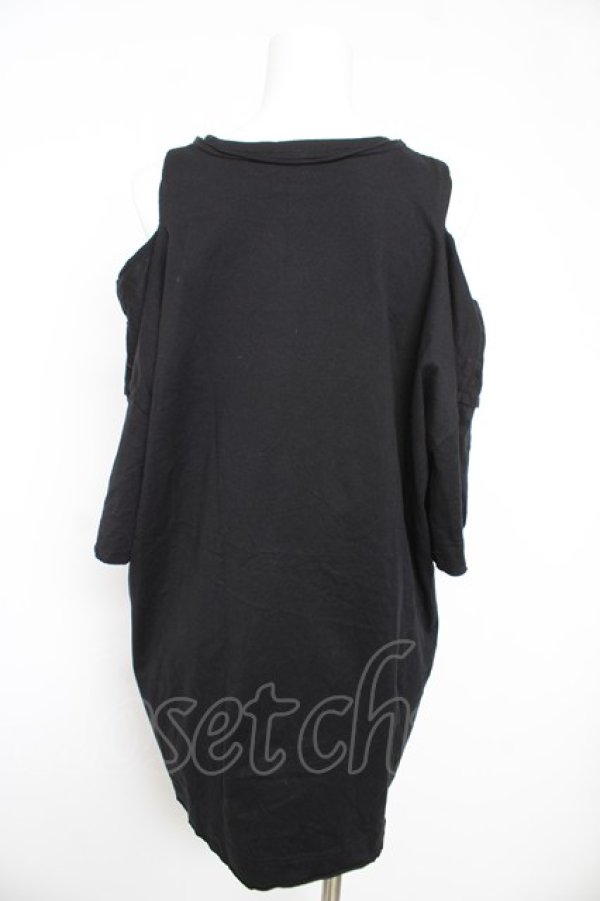 画像2: ヴィヴィアンウエストウッド 中古 / ラブハートORBオープンショルダーTシャツ 00 黒  Y-26-02-22-021-to-SZ-ZY (2)