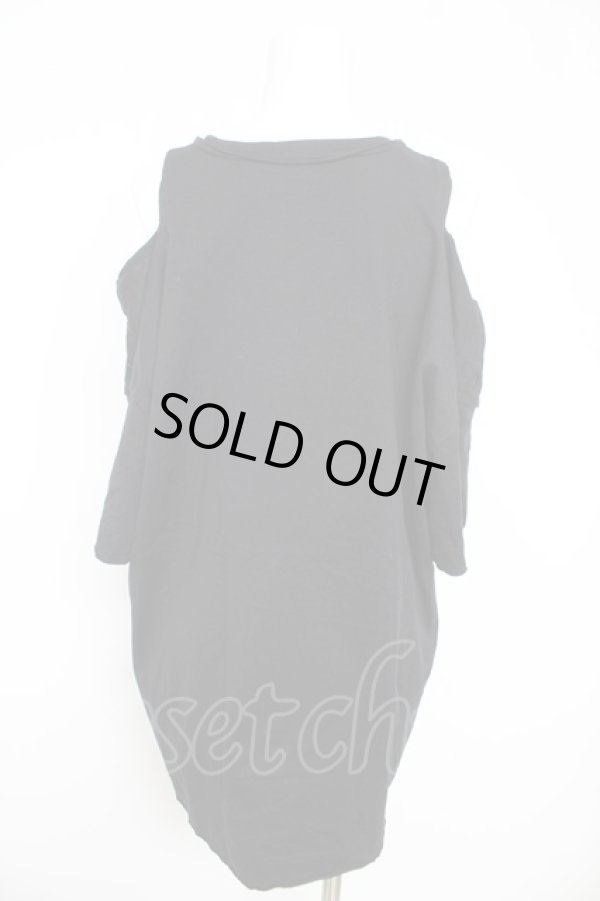 画像2: ヴィヴィアンウエストウッド 中古 / ラブハートORBオープンショルダーTシャツ 00 黒  Y-26-02-22-021-to-SZ-ZY (2)