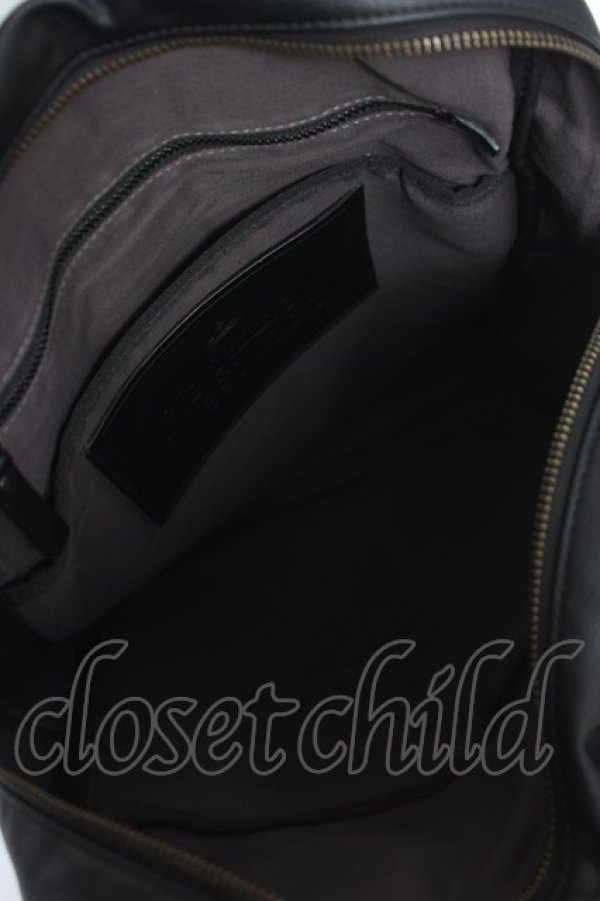 画像5: ヴィヴィアンウエストウッド 中古 / ORBプレート バックパック/リュック  ブラック  Y-26-03-15-015-ba-SZ-ZY (5)