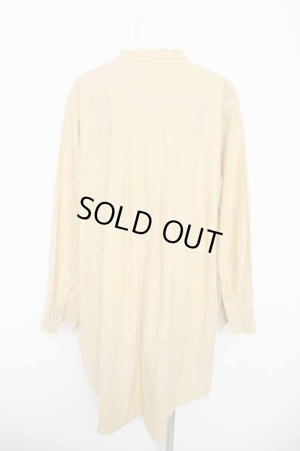 画像2: ヴィヴィアンウエストウッド 中古 / スタンドカラーオーブ刺繍ロングシャツ 00 イエロー  Y-26-05-03-037-bl-SZ-ZY (2)