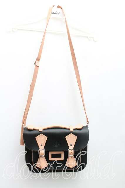 Vivienne Westwood / ハードレザー 横型ショルダーバッグS 黒 H-23-11 