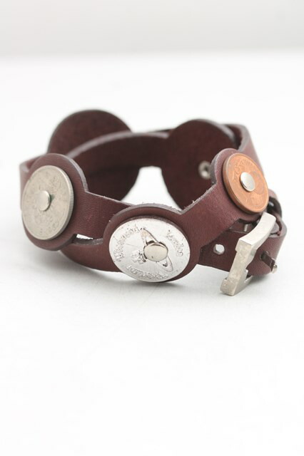 Vivienne Westwood ヴィヴィアンウエストウッド レザーバングル Vivienne Westwood（ブレスレット/バングル）のフリマアイテム一覧