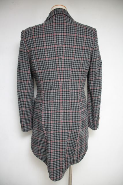 USED】MAN チェックアシンメトリーロングジャケット Vivienne Westwood MANヴィヴィアンウエストウッド ビビアン 【中古】 - closetchild Vivienne westwood古着専門店 USED】MAN チェックアシンメトリーロングジャケット Vivienne Westwood MANヴィヴィアンウエストウッド ビビアン 【中古】 - closetchild Vivienne westwood古着専門店