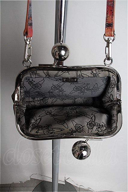 【USED】 ユニオンジャックガマ口ショルダーバッグ Vivienne Westwoodヴィヴィアンウエストウッド ビビアン 【中古】